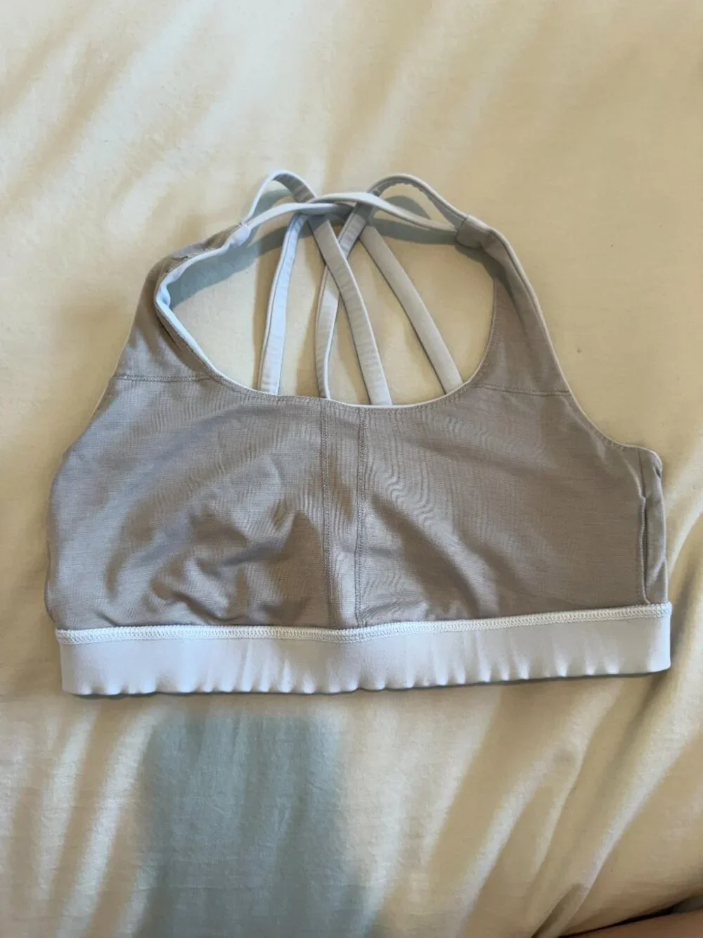 Lululemon Energy Sports Bra - Picture 4 of 4